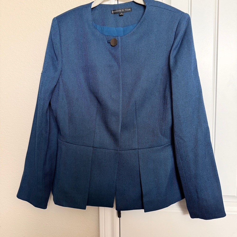 Evan Picone Women's Blue and Black Blazer Jacket Size 10